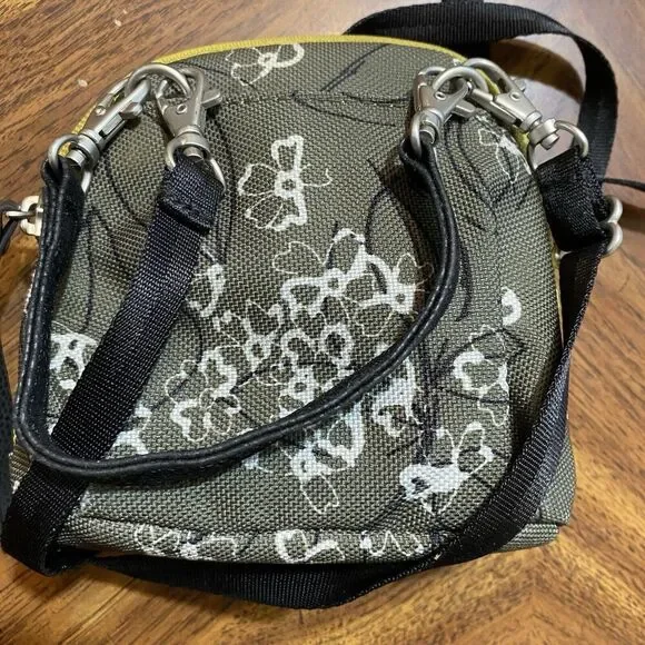 Haiku crossbody bag green multi-pockets 6 x 6.5" detachable strap 27" small - Picture 10 of 10